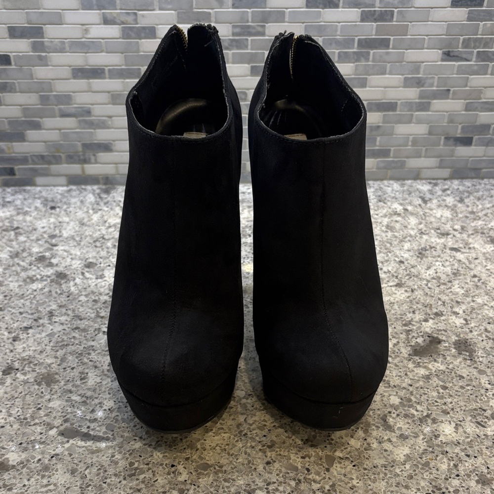 Steve Madden Black Ankle Booties